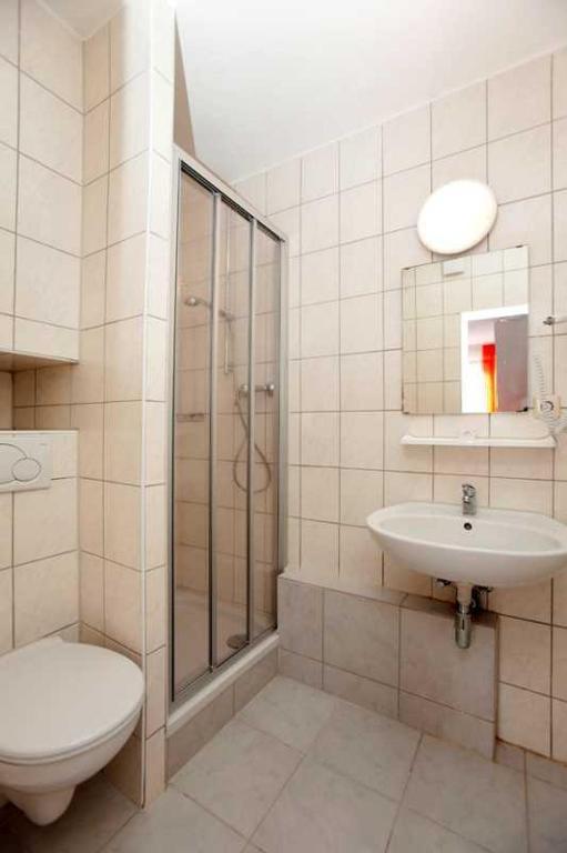 Hotel Jasmin Pforzheim Habitación foto